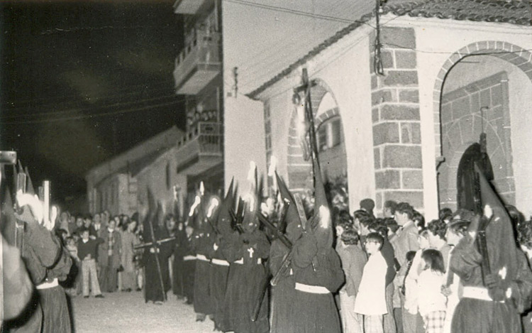 AÑO 1973 SALIDA DEL SILENCIO