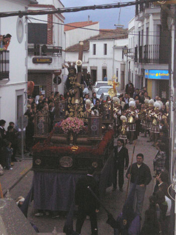 El Nazareno del Miércoles Santo procesionó en el Santo Entierro del 2005 por el 50 aniversario de la Cofradía de este